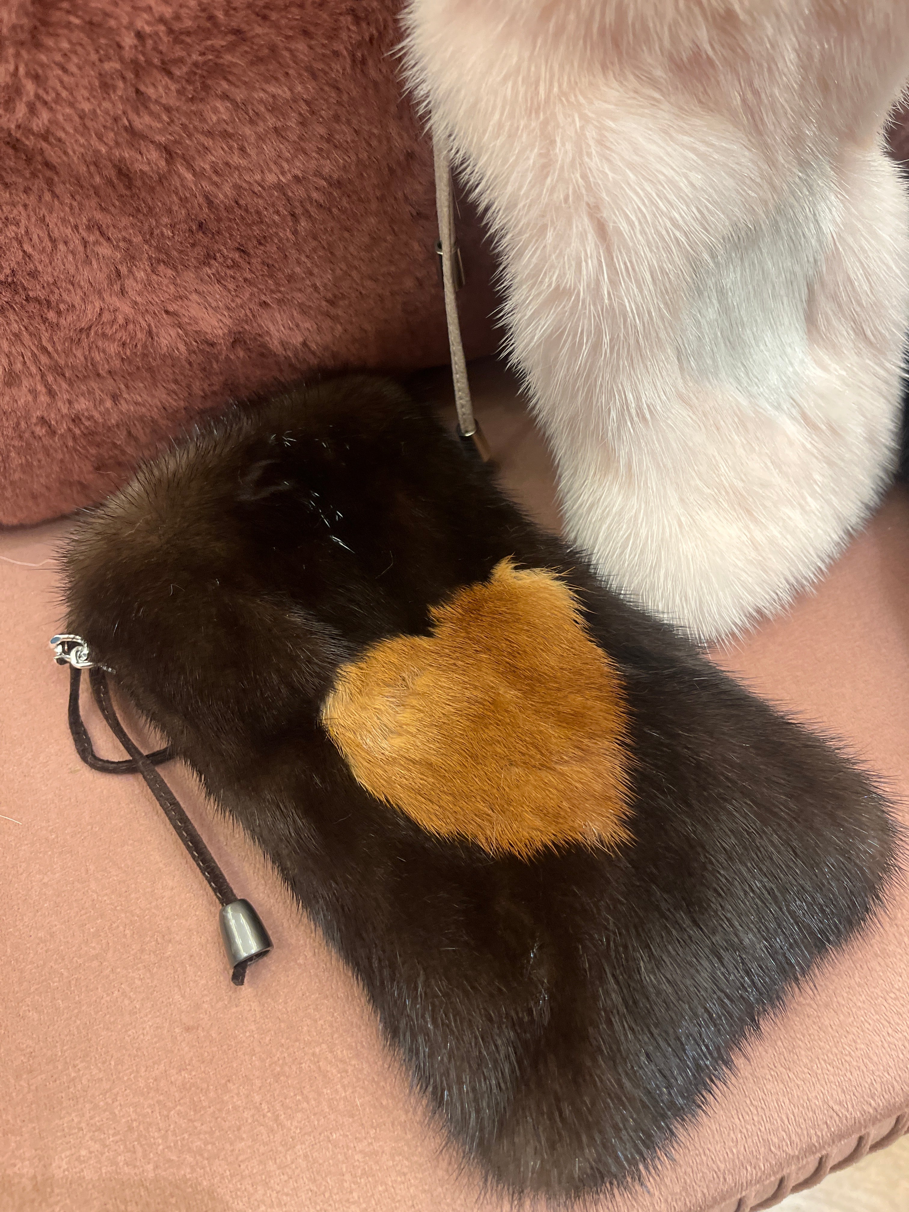 Porta cellulare/occhiali